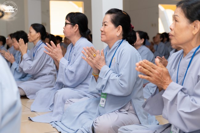 Dharma talk “The old road we walked” in the 101st Seven-day Retreat