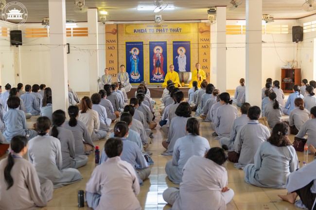 Dharma talk “The old road we walked” in the 101st Seven-day Retreat