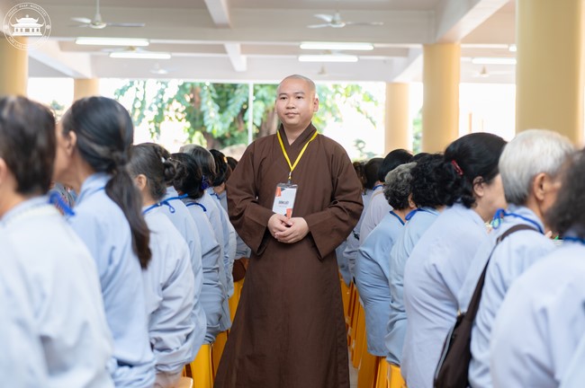 Dharma talk Don't sell our life cheap in the 101st Seven-day Retreat