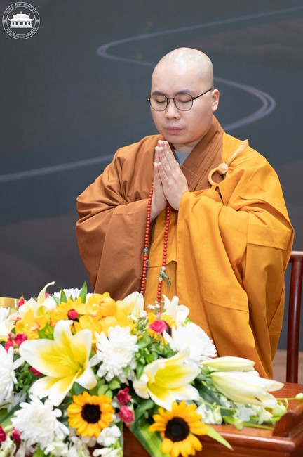 Dharma talk Don't sell our life cheap in the 101st Seven-day Retreat