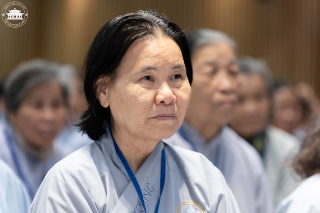 Dharma talk Don't sell our life cheap in the 101st Seven-day Retreat