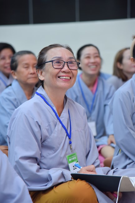 Dharma talk Don't sell our life cheap in the 101st Seven-day Retreat