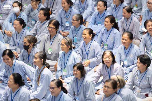 Dharma talk Don't sell our life cheap in the 101st Seven-day Retreat