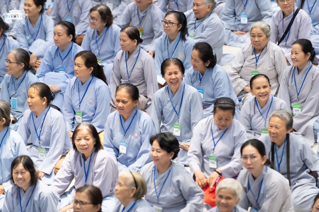 Dharma talk Don't sell our life cheap in the 101st Seven-day Retreat