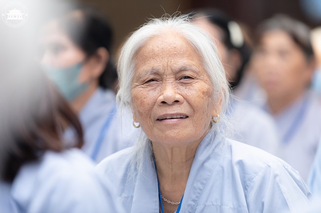 Dharma talk Don't sell our life cheap in the 101st Seven-day Retreat