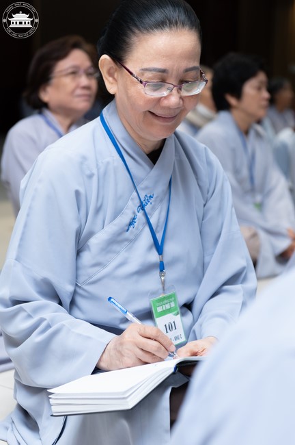 Dharma talk Don't sell our life cheap in the 101st Seven-day Retreat