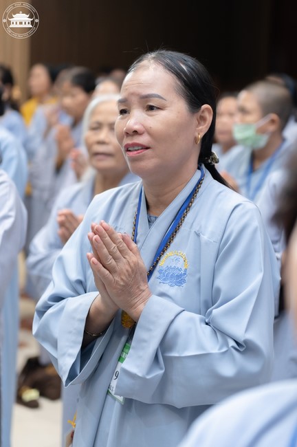 Dharma talk Don't sell our life cheap in the 101st Seven-day Retreat