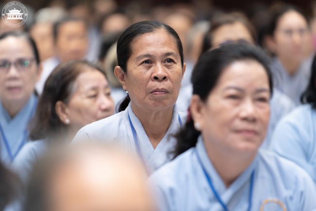 Dharma talk Don't sell our life cheap in the 101st Seven-day Retreat