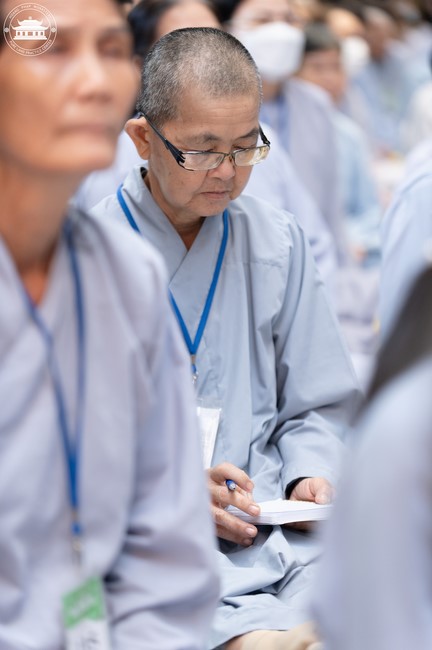 Dharma talk Don't sell our life cheap in the 101st Seven-day Retreat