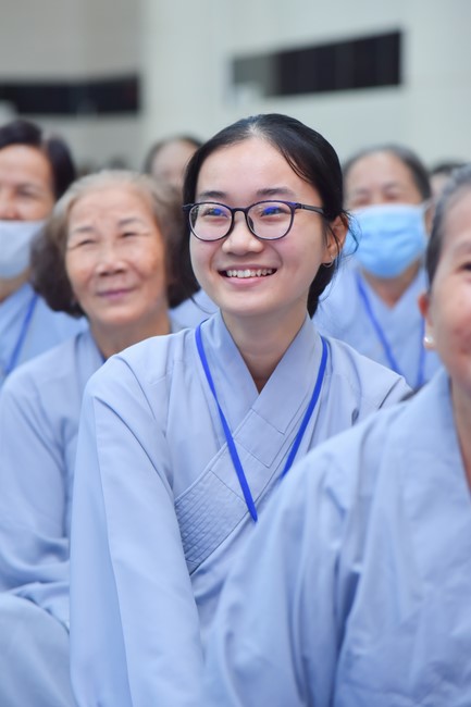 Dharma talk Don't sell our life cheap in the 101st Seven-day Retreat