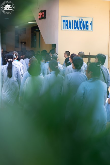 Dharma talk Don't sell our life cheap in the 101st Seven-day Retreat