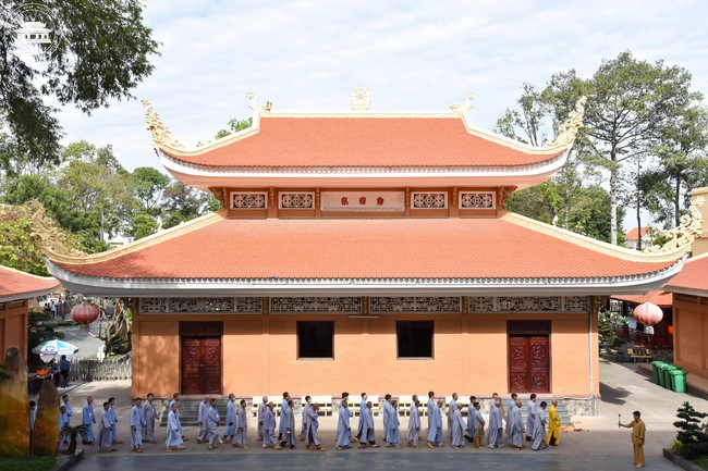 Dharma talk Don't sell our life cheap in the 101st Seven-day Retreat