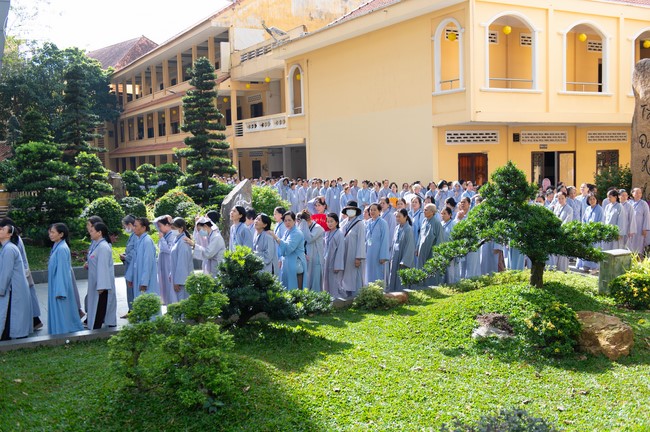 Dharma talk Don't sell our life cheap in the 101st Seven-day Retreat