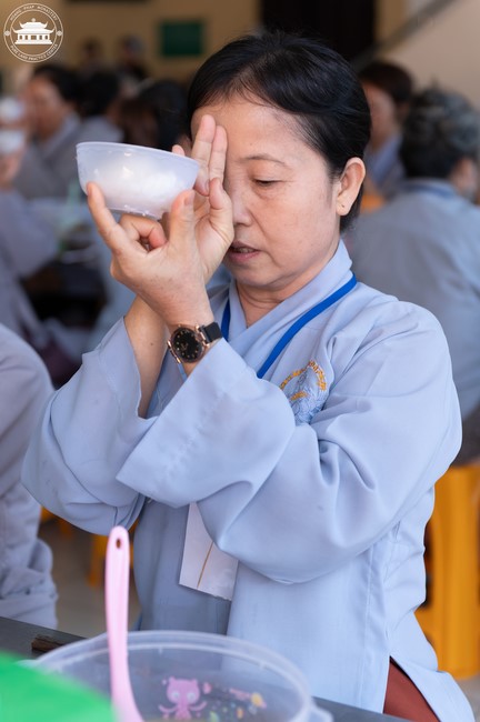 Dharma talk Don't sell our life cheap in the 101st Seven-day Retreat