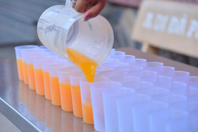 Dharma talk Contemplating of the Buddha statue to recite His name in the 101st Seven-day Retreat