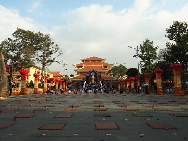 Trước Giờ G đêm hoa đăng kỷ niệm đức Phật A-di-đà