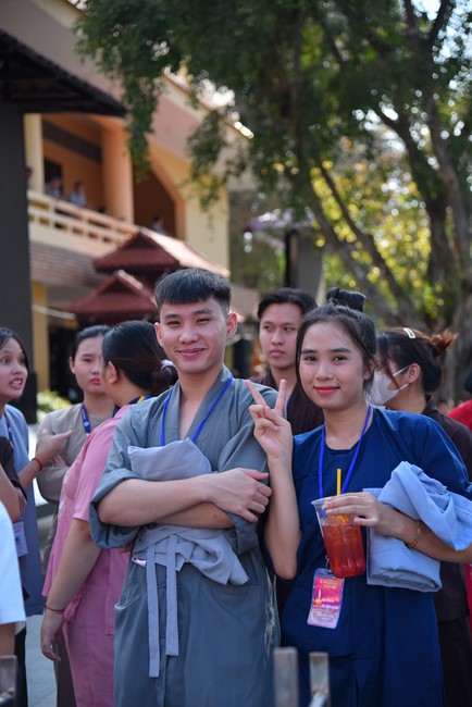 Trước Giờ G đêm hoa đăng kỷ niệm đức Phật A-di-đà