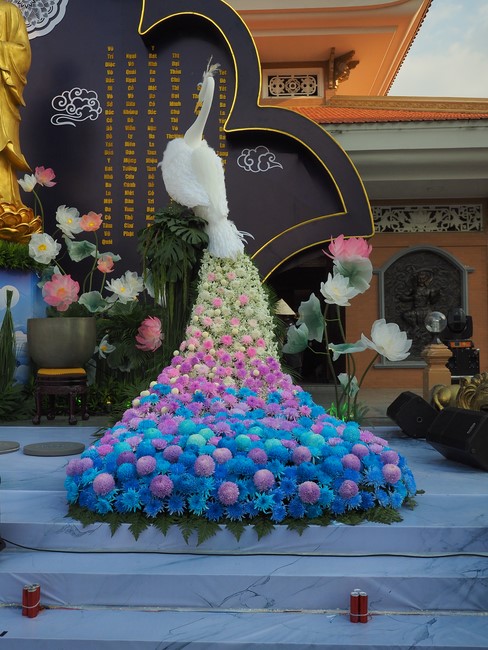 Trước Giờ G đêm hoa đăng kỷ niệm đức Phật A-di-đà