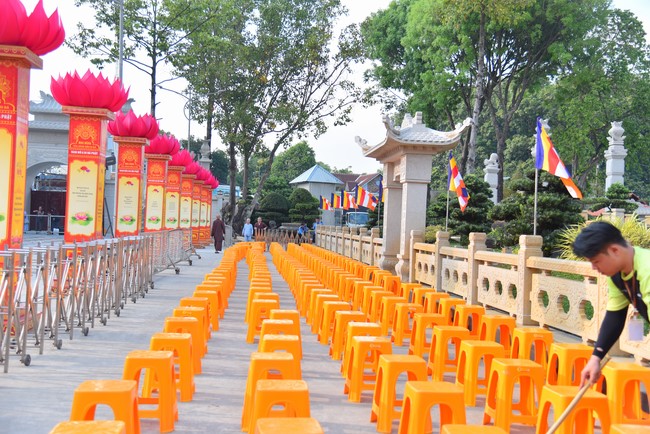 Trước Giờ G đêm hoa đăng kỷ niệm đức Phật A-di-đà