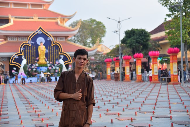 Trước Giờ G đêm hoa đăng kỷ niệm đức Phật A-di-đà