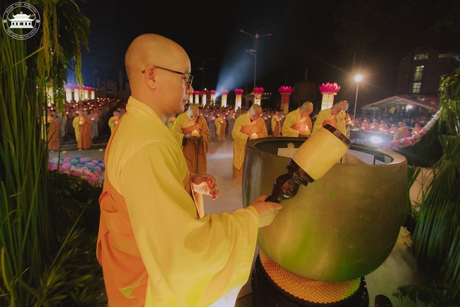 Glistening Amitabha Buddha Ceremony in 2023
