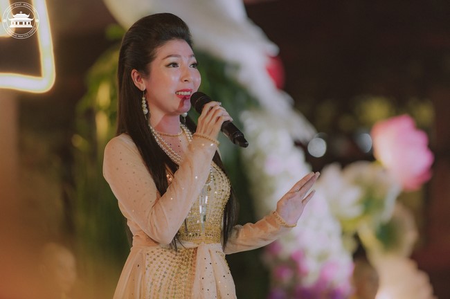 Glistening Amitabha Buddha Ceremony in 2023