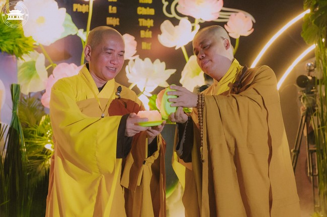 Glistening Amitabha Buddha Ceremony in 2023