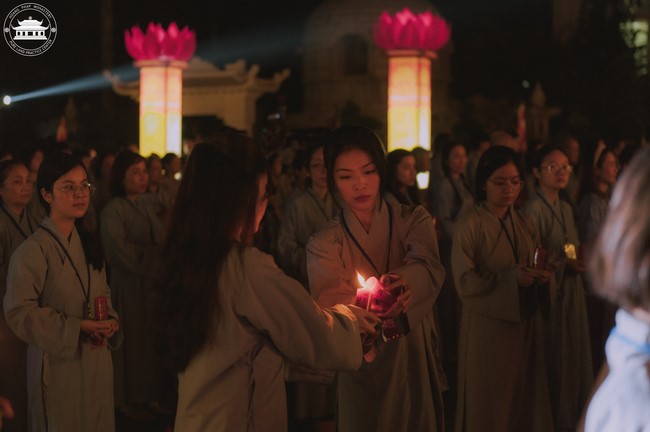 Glistening Amitabha Buddha Ceremony in 2023
