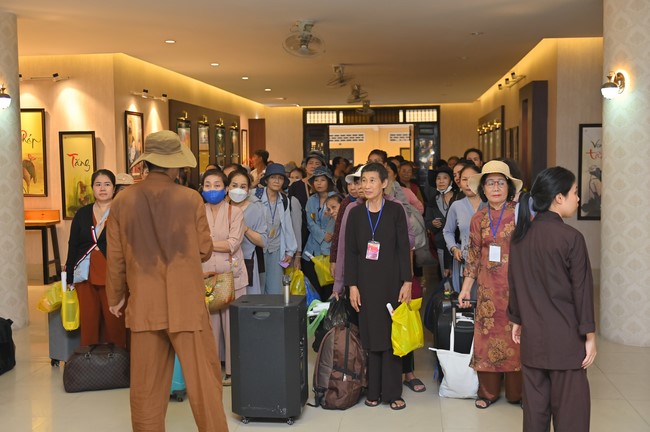 Kết khóa Khóa tu Phật thất lần 101