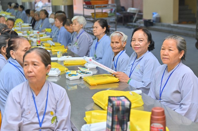 Kết khóa Khóa tu Phật thất lần 101