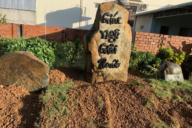 Chùa Suối Pháp - Tây Ninh: Đêm hoa đăng kỷ niệm đức Phật A Di Đà