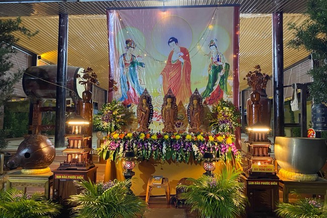 Chùa Suối Pháp - Tây Ninh: Đêm hoa đăng kỷ niệm đức Phật A Di Đà