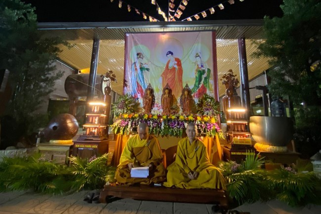 Chùa Suối Pháp - Tây Ninh: Đêm hoa đăng kỷ niệm đức Phật A Di Đà