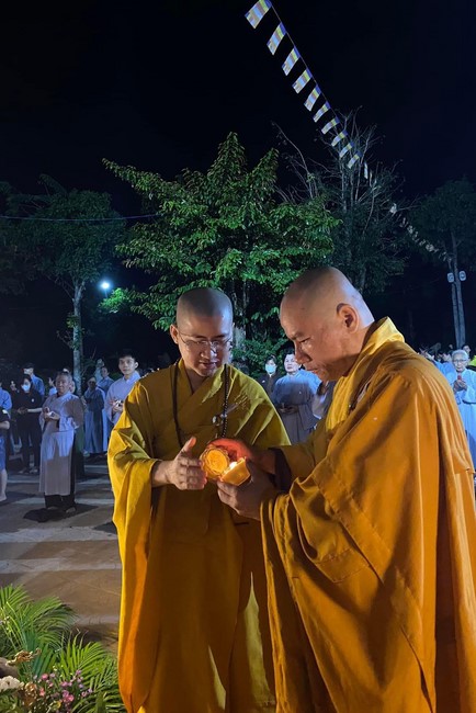 Chùa Suối Pháp - Tây Ninh: Đêm hoa đăng kỷ niệm đức Phật A Di Đà