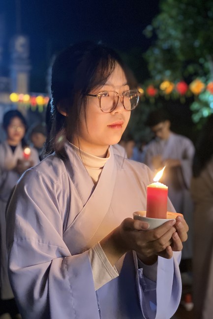 One- Day Practice and Candle Lighting Ritual to commemorate Amitabha’s Buddha at Tay Khanh Temple in Thai Binh
