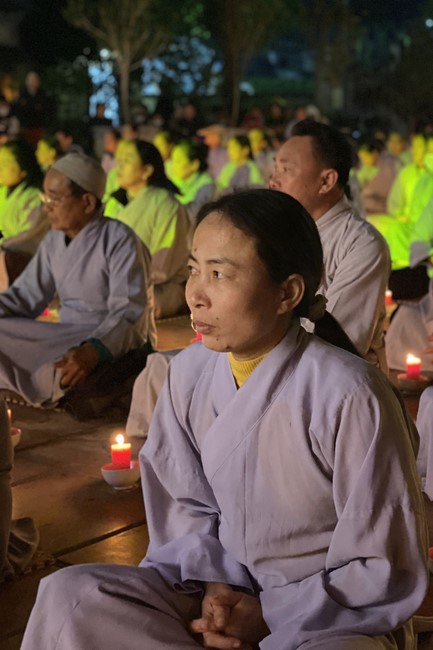 One- Day Practice and Candle Lighting Ritual to commemorate Amitabha’s Buddha at Tay Khanh Temple in Thai Binh
