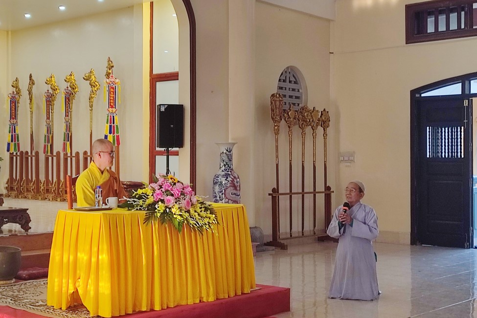 One- Day Practice and Candle Lighting Ritual to commemorate Amitabha’s Buddha at Tay Khanh Temple in Thai Binh