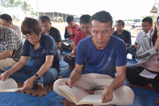 RV Mekong Explorer ship’s launching ceremony in Đồng Nai by Charity Board