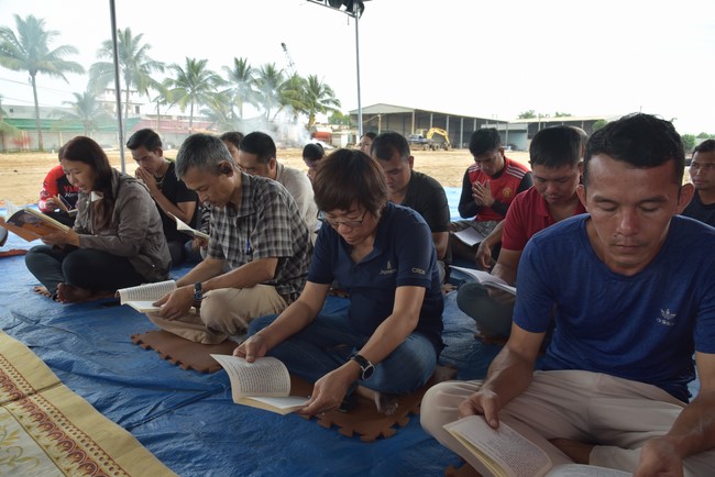RV Mekong Explorer ship’s launching ceremony in Đồng Nai by Charity Board