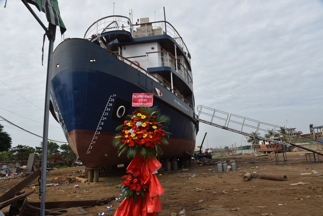 RV Mekong Explorer ship’s launching ceremony in Đồng Nai by Charity Board