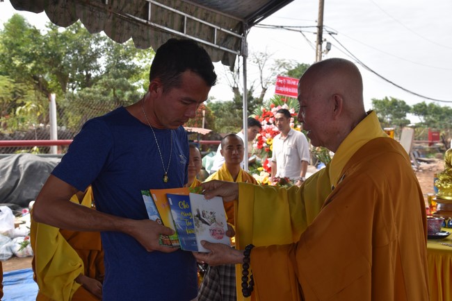 RV Mekong Explorer ship’s launching ceremony in Đồng Nai by Charity Board
