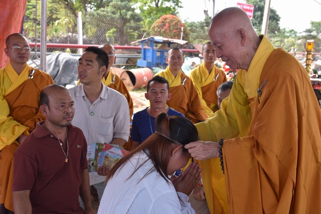 RV Mekong Explorer ship’s launching ceremony in Đồng Nai by Charity Board