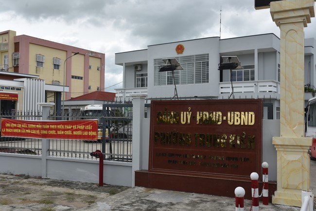 Khám bệnh, cấp thuốc, tặng quà cho đồng bào dân tộc, hộ gia đình có hoàn cảnh khó khăn ở Cần Thơ