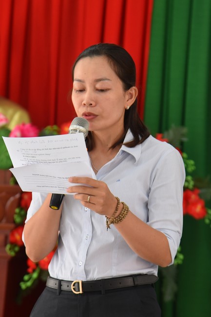 Khám bệnh, cấp thuốc, tặng quà cho đồng bào dân tộc, hộ gia đình có hoàn cảnh khó khăn ở Cần Thơ