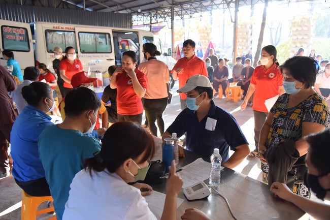 Humanitarian Blood Donation