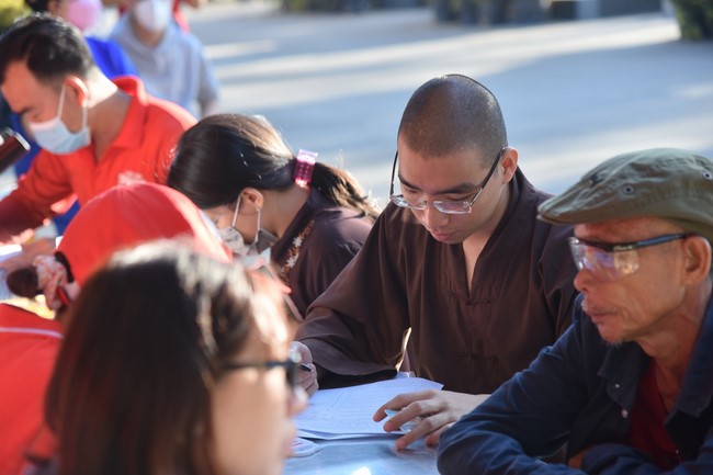 Humanitarian Blood Donation