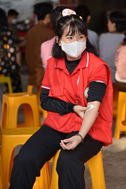 Humanitarian Blood Donation