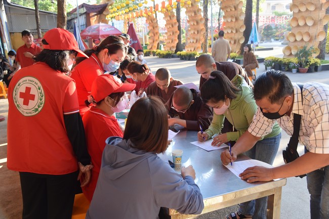 Humanitarian Blood Donation