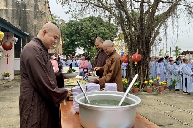 One - Day Retreat at Dong Cao pagoda