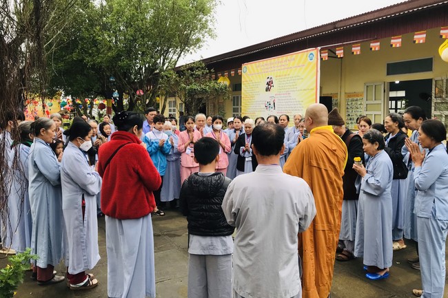 One - Day Retreat at Dong Cao pagoda